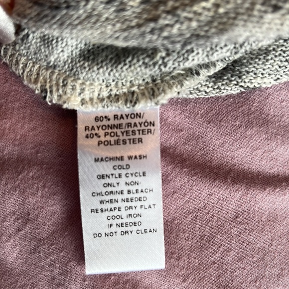 Loft grey sweater tank top - Picture 3 of 4